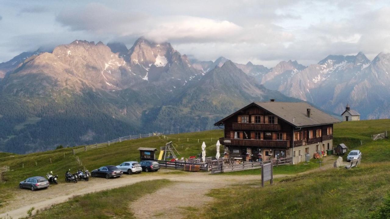 Almgasthaus Glocknerblick Гроскирххайм Экстерьер фото